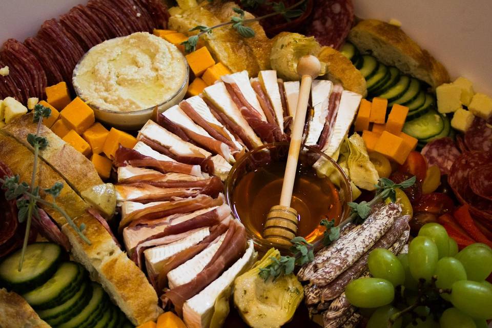 Brie and prosciutto wreaths