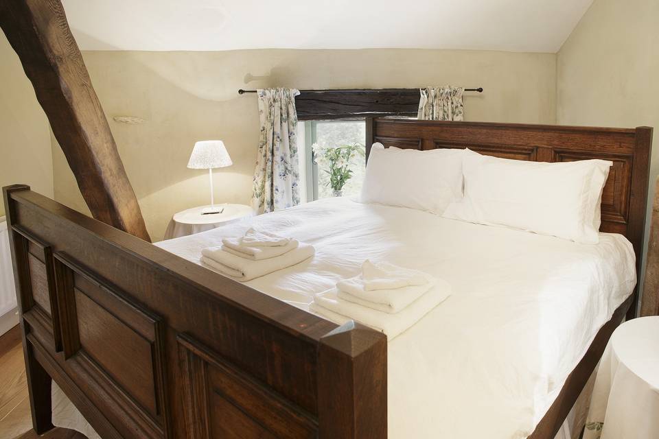 Cruik Barn bedroom