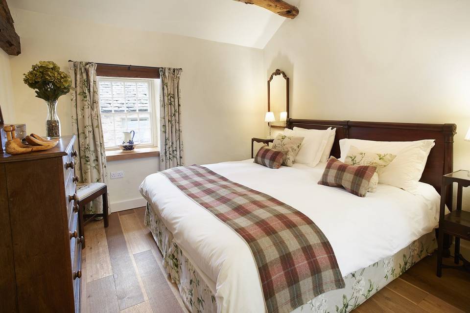 Bannerdale ensuite bedroom