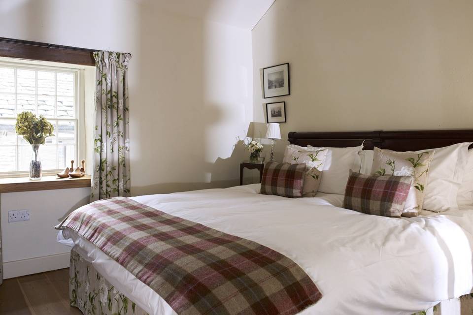 Bannerdale ensuite bedroom