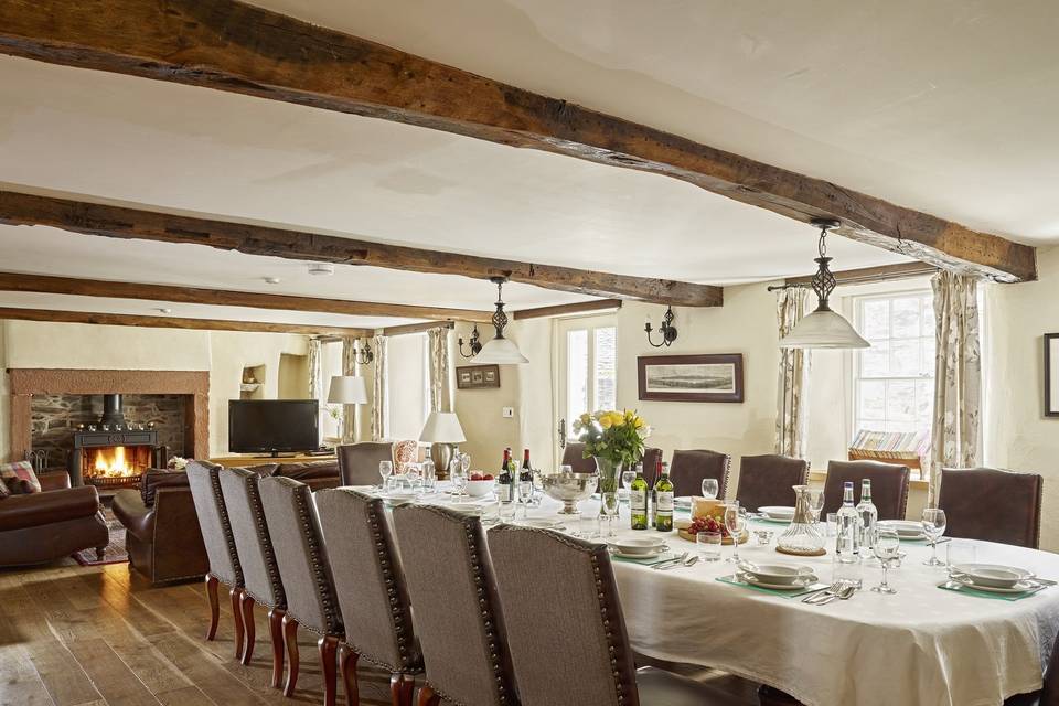 Open plan dining room