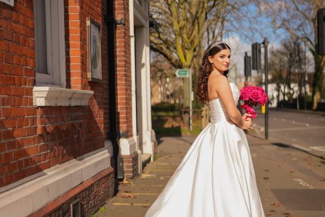 Bride Teodora