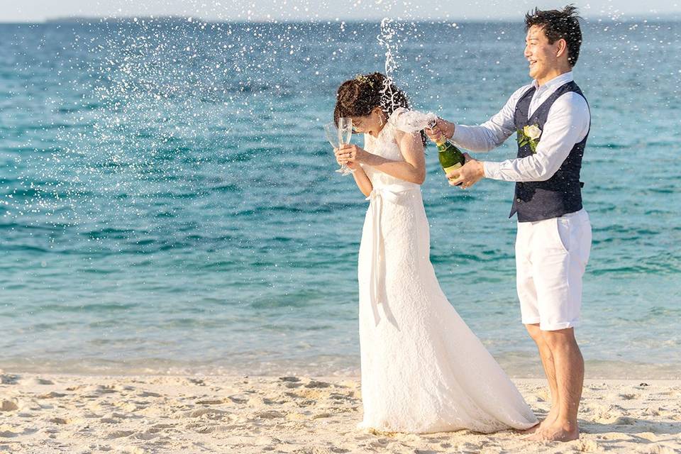 Zanzibar sandbank wedding