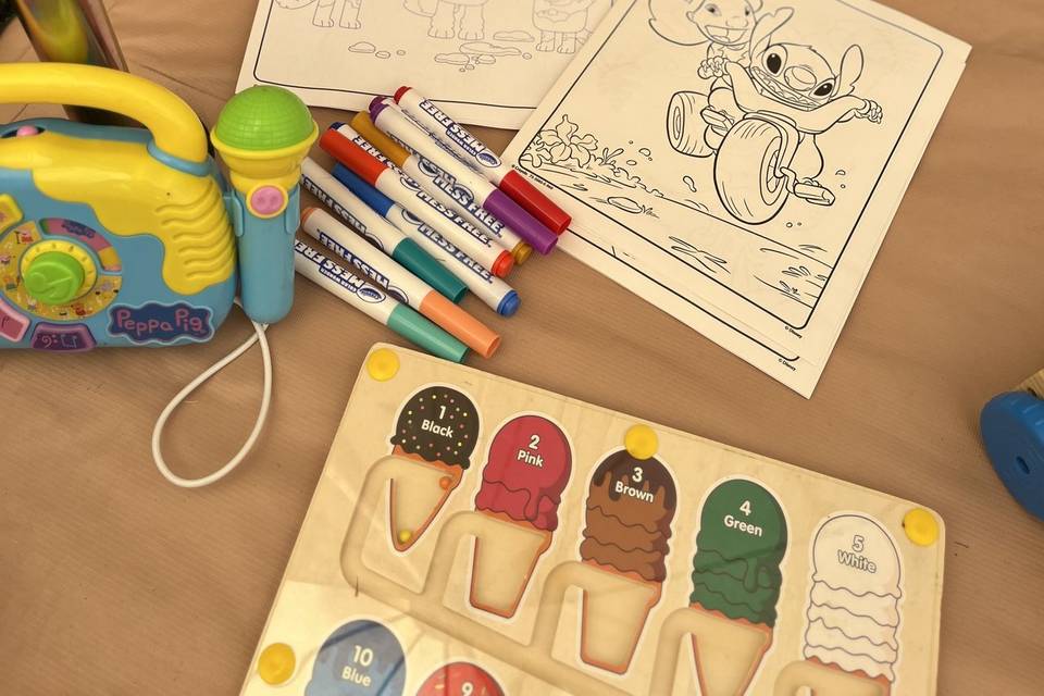 Mess free colouring!