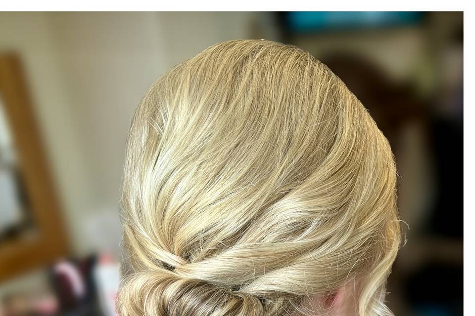 Textured low bun