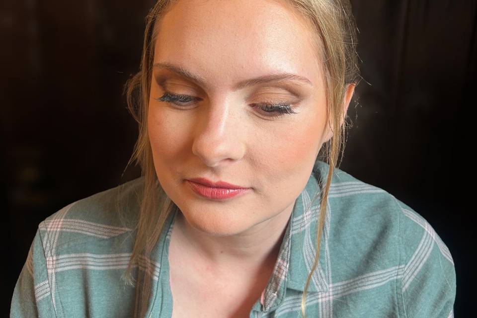 Bridesmaid makeup