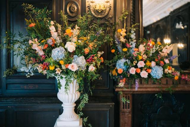 Luxury wedding flowers