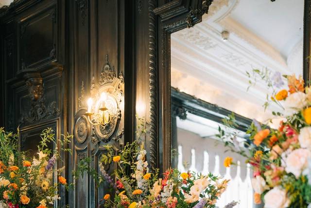 Fireplace flowers