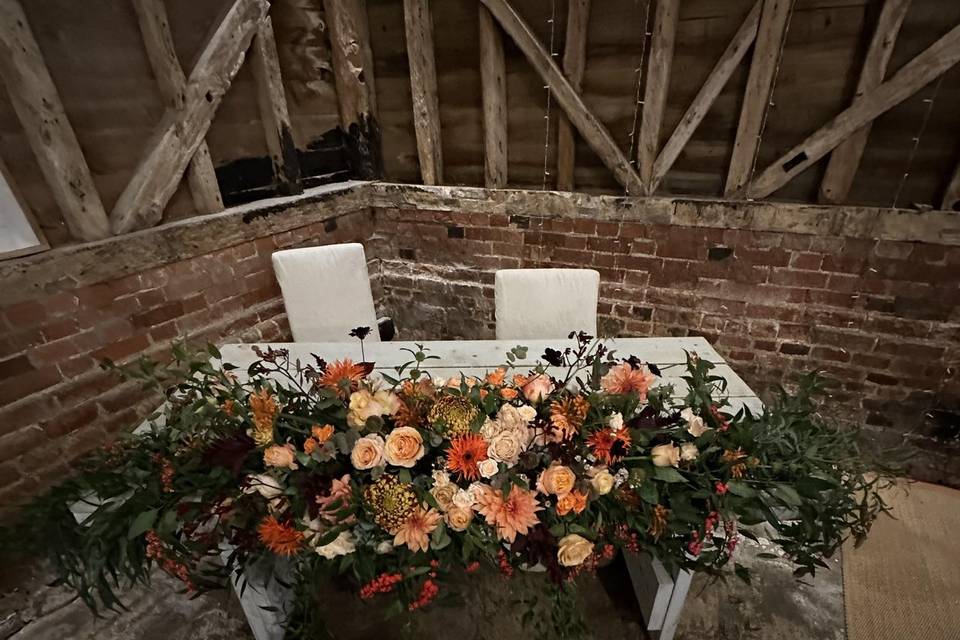 Autumnal top table flowers