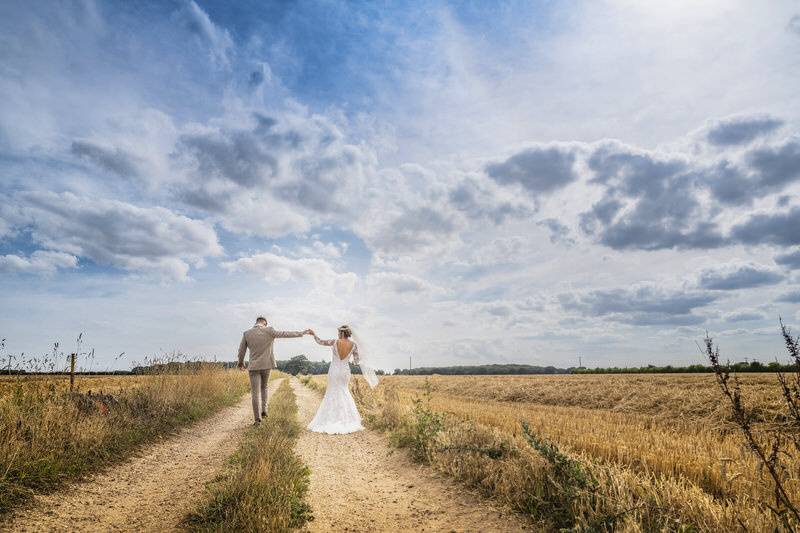 Relaxed wedding photography