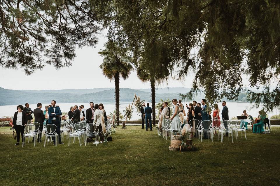 Italian lake wedding photo