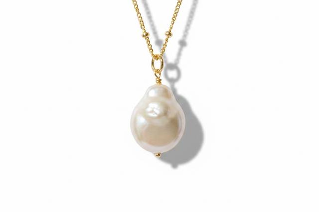 Amelie Pearl Necklace