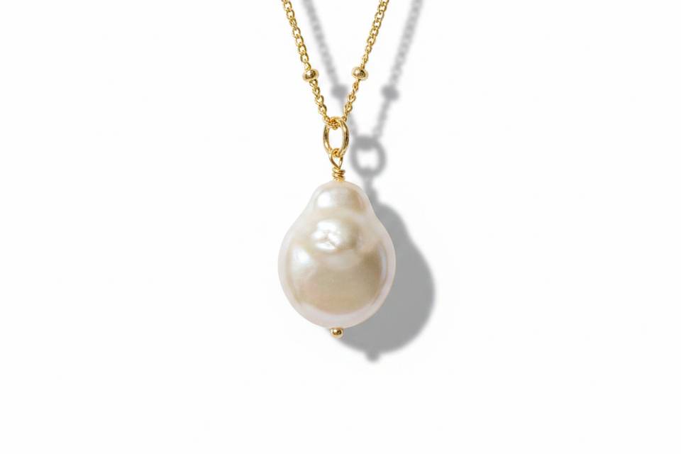 Amelie Pearl Necklace