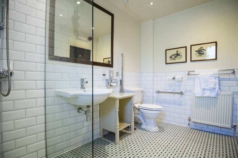 Accessible room ensuite