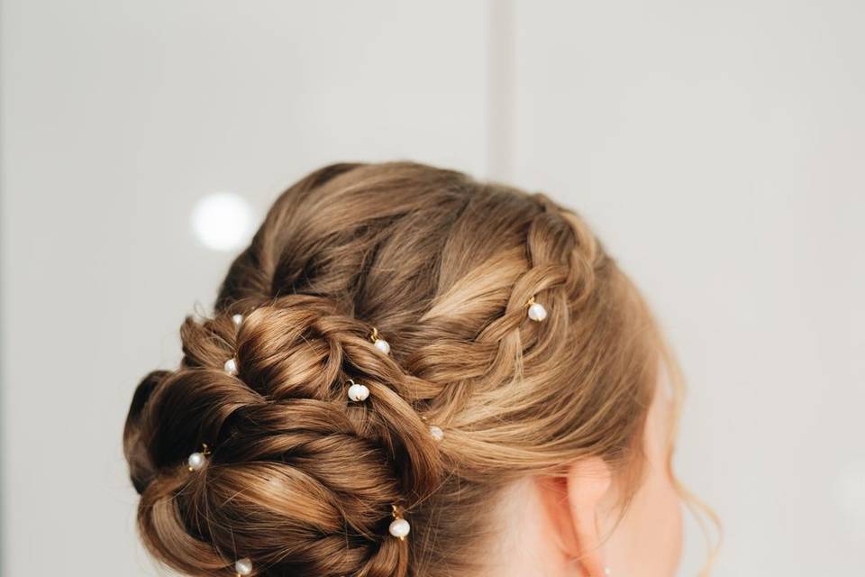 Bridal bun