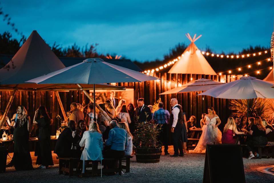 Streetfood Courtyard