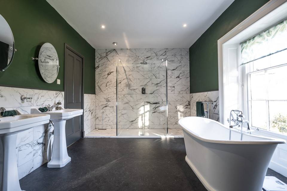 Main Bathroom