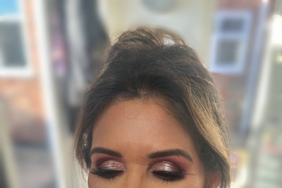 Pink glam makeup