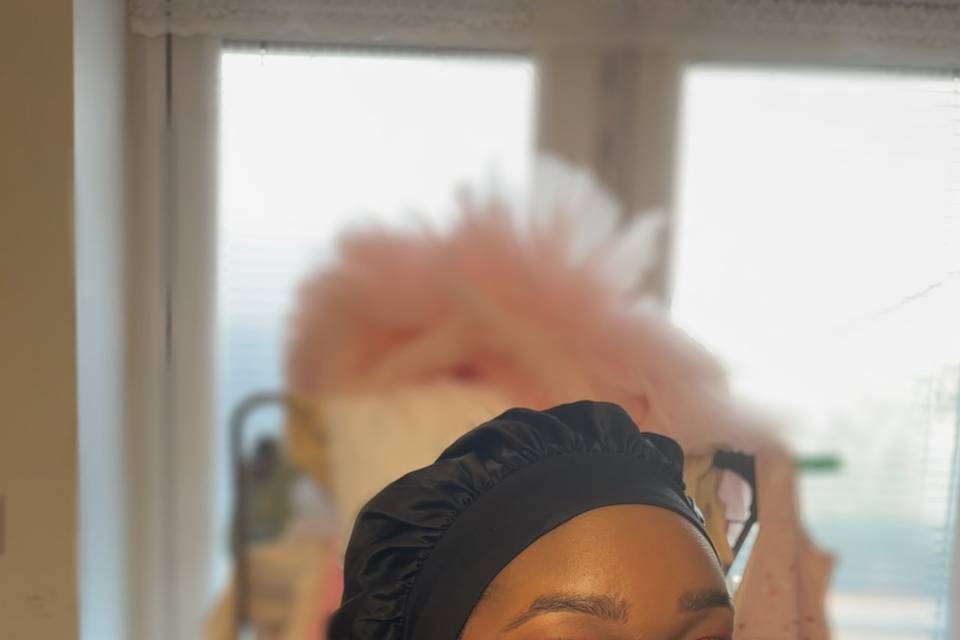 Soft glam party makeup