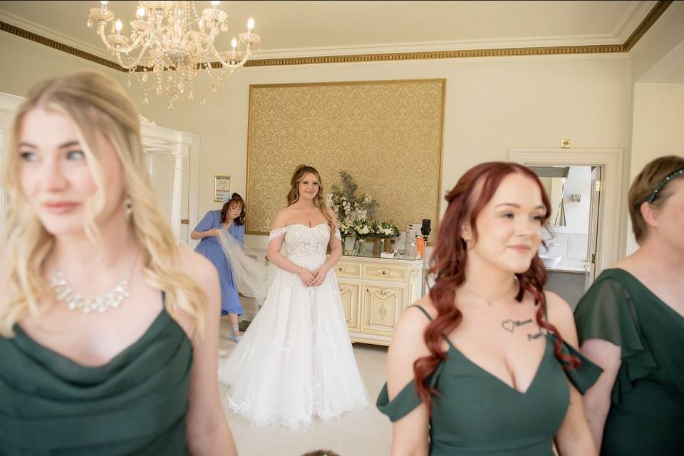 Bridesmaids first look