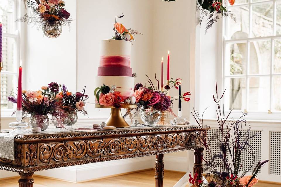 Cake table