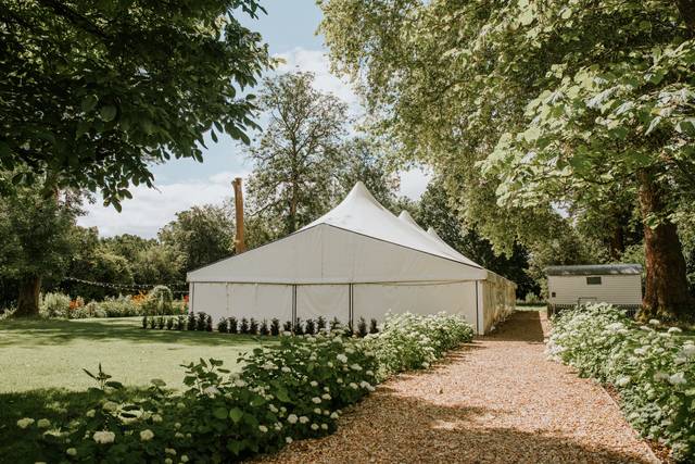 Deans Court Marquee and Tent Wimborne, Dorset | hitched.co.uk