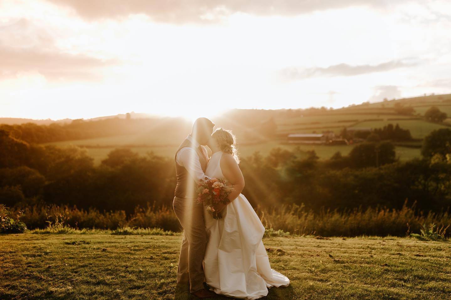 Oak Tree Farm Wedding Venue Barn Weddings Carmarthen, Carmarthenshire ...