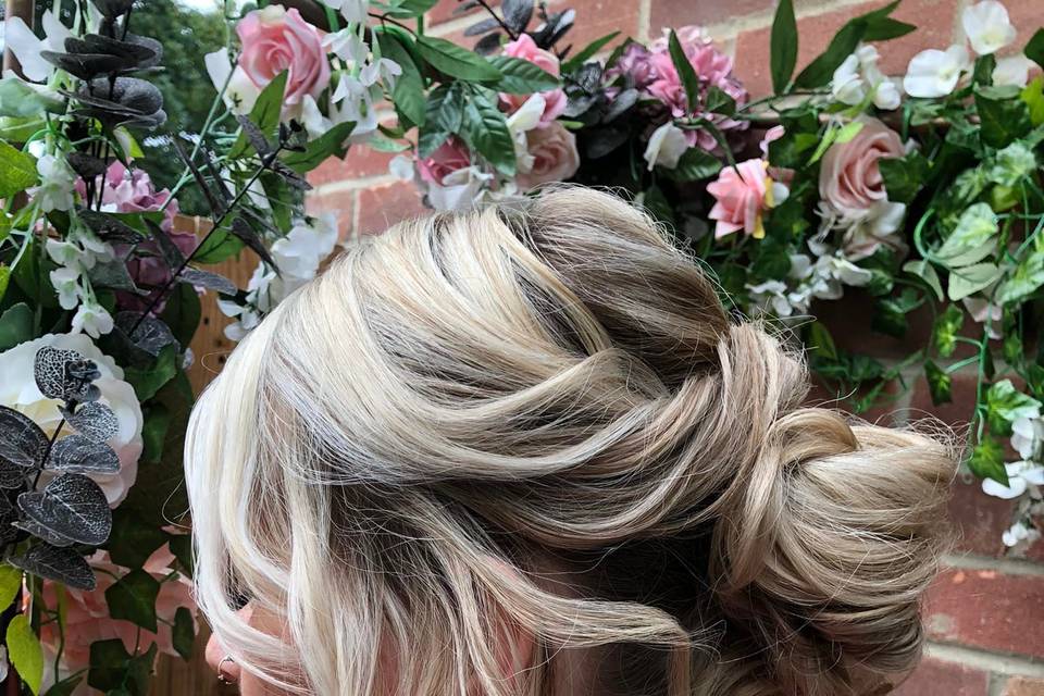 Traditional Mid Bun