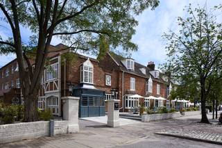 Cromwell Hotel