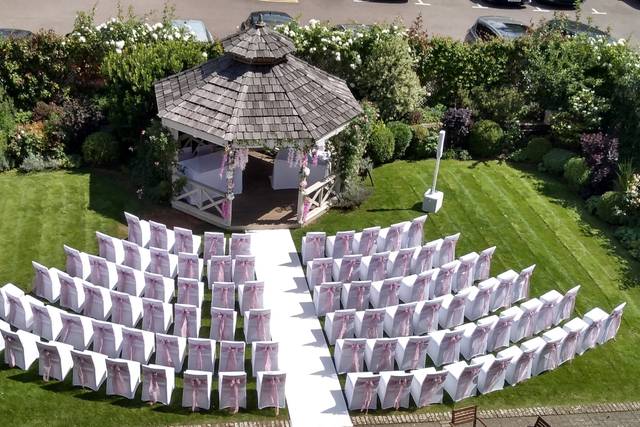Outdoor ceremony