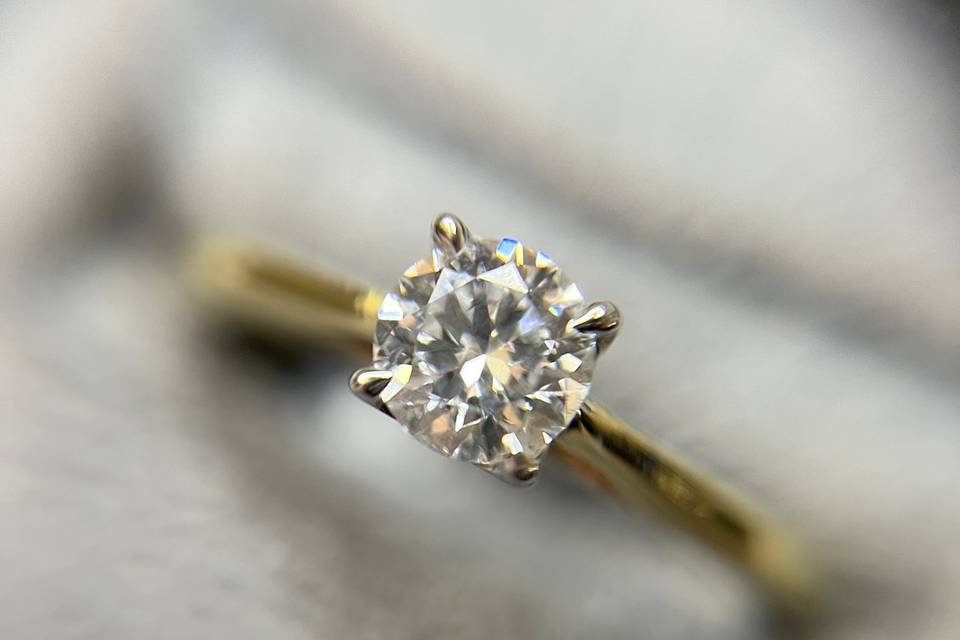 Get up close with our diamonds