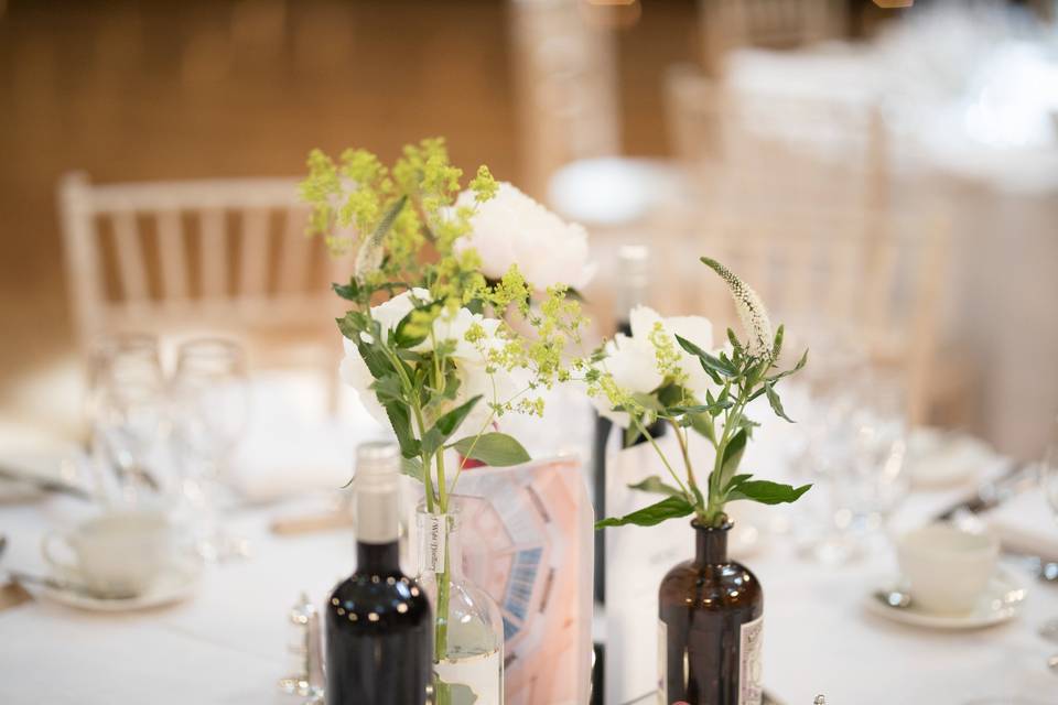 Unique table centres