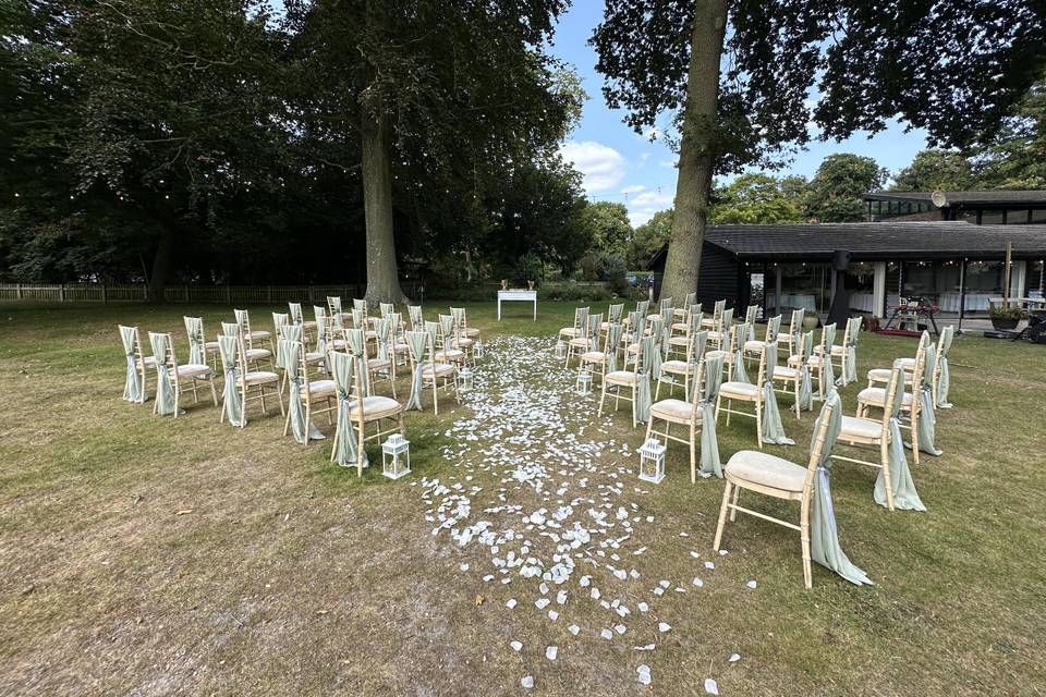 Outdoor faux ceremony
