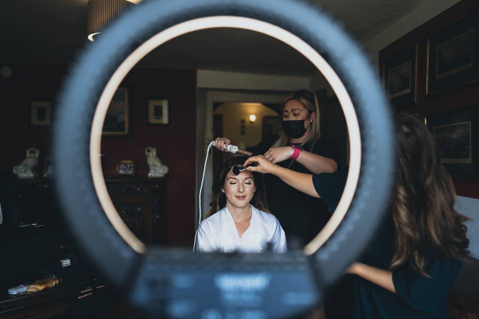 Bespoke wedding hairstyling - Ross Talling Photography