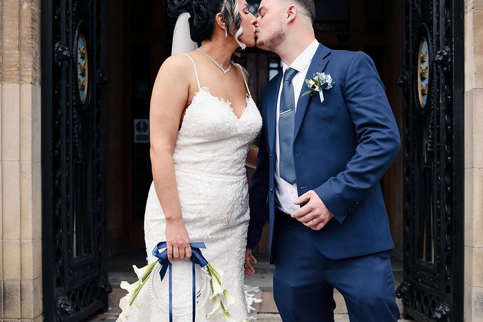 Guildhall Hull tender moment