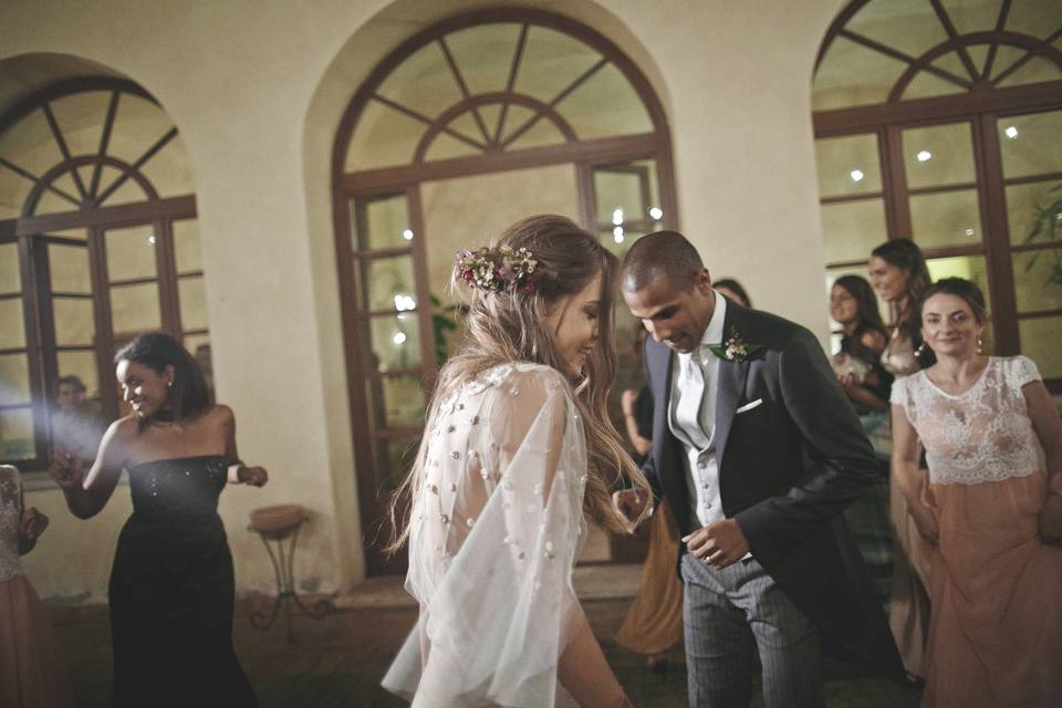 Party in the romantic cloister