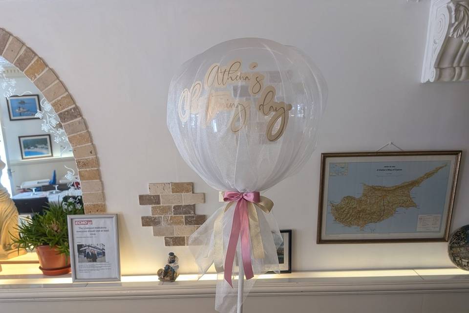 Balloon Table Decoration