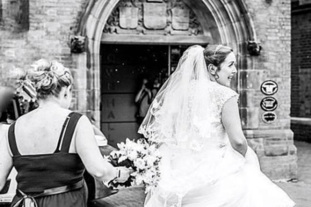 Wedding dress hotsell shop sandbach