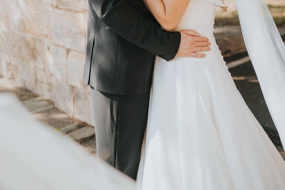 Emily and Vinnie, Ellenborough