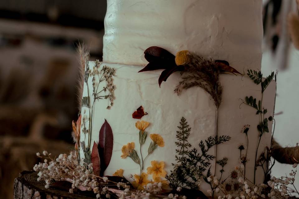 A floral Wedding cake