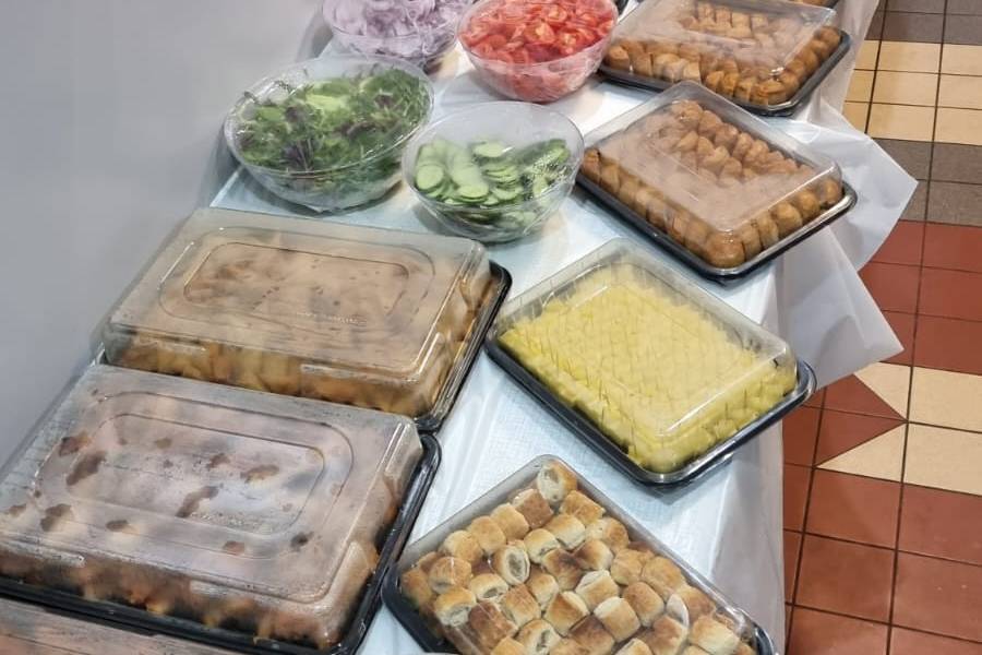 Buffet food