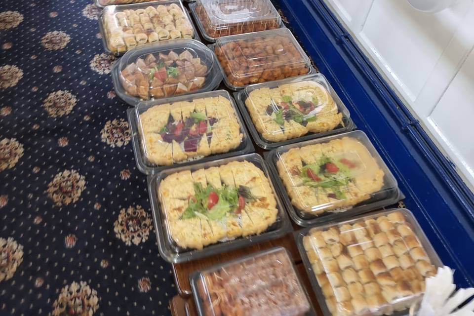 Buffet food