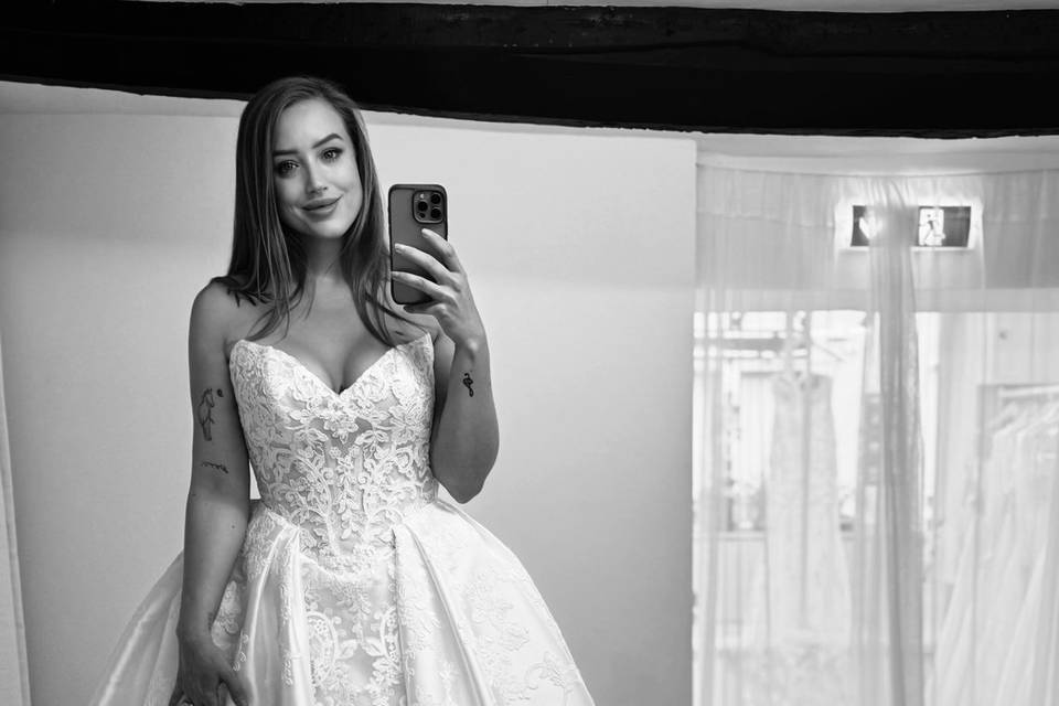 Enzoani at Audrée Rose