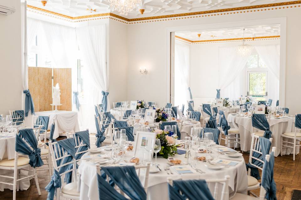 Highly Manor