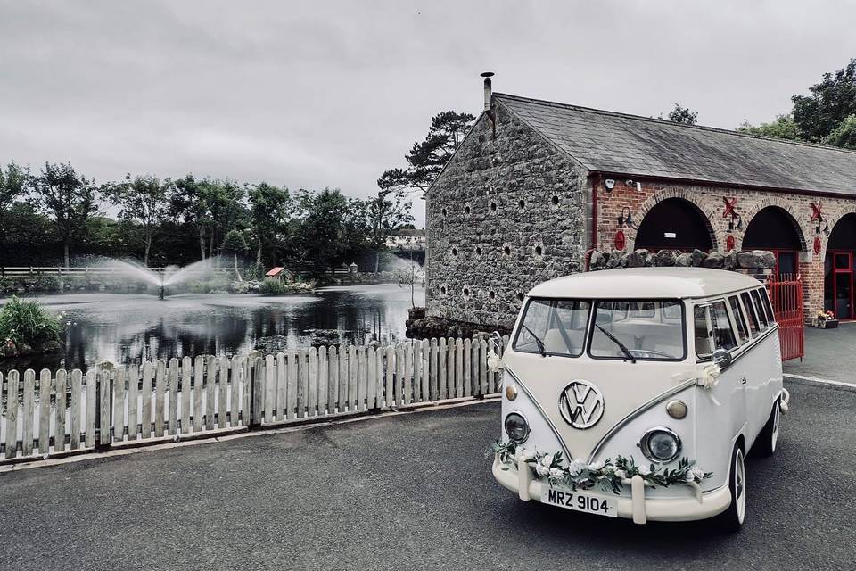 VW Campervan Riverdale Barn