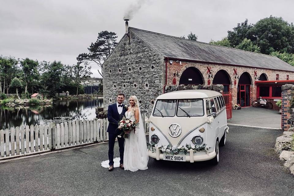 VW Wedding cars Riverdale Barn