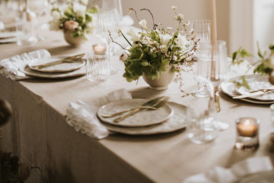 Elegant table florals