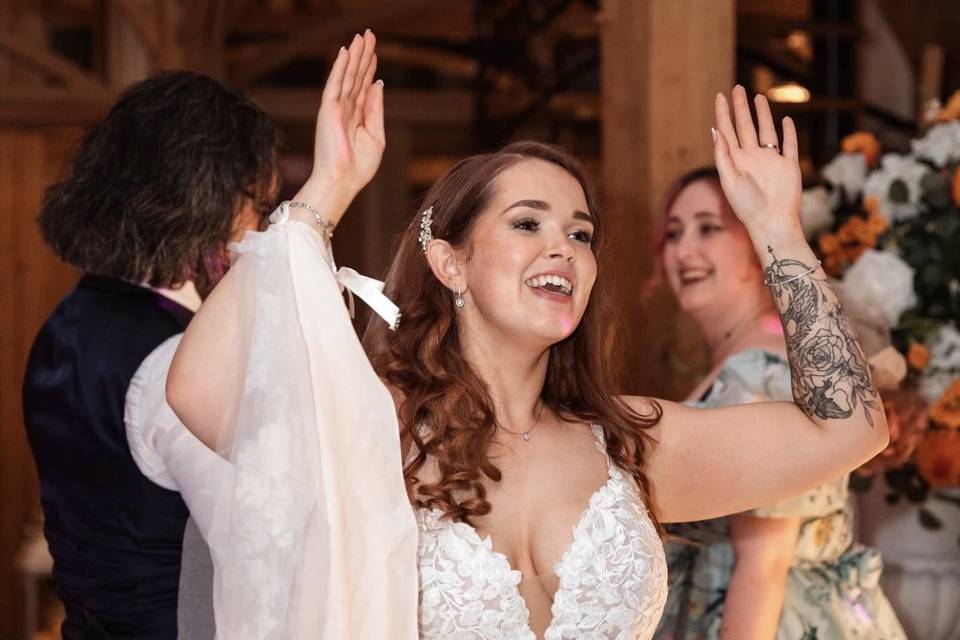 Bridal hair & makeup by me
