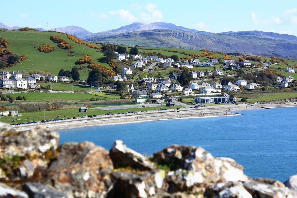 Criccieth Beach