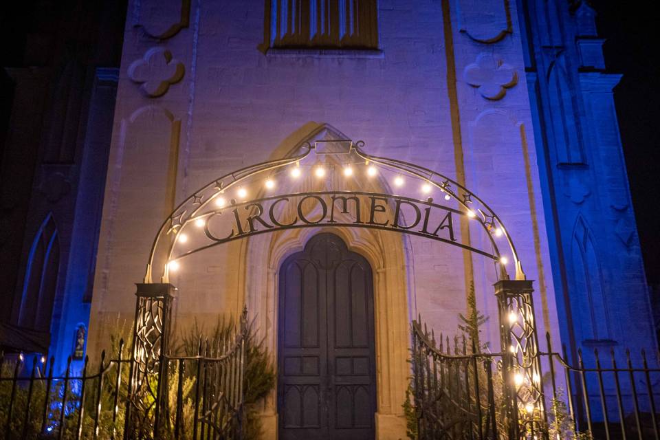Circomedia entrance